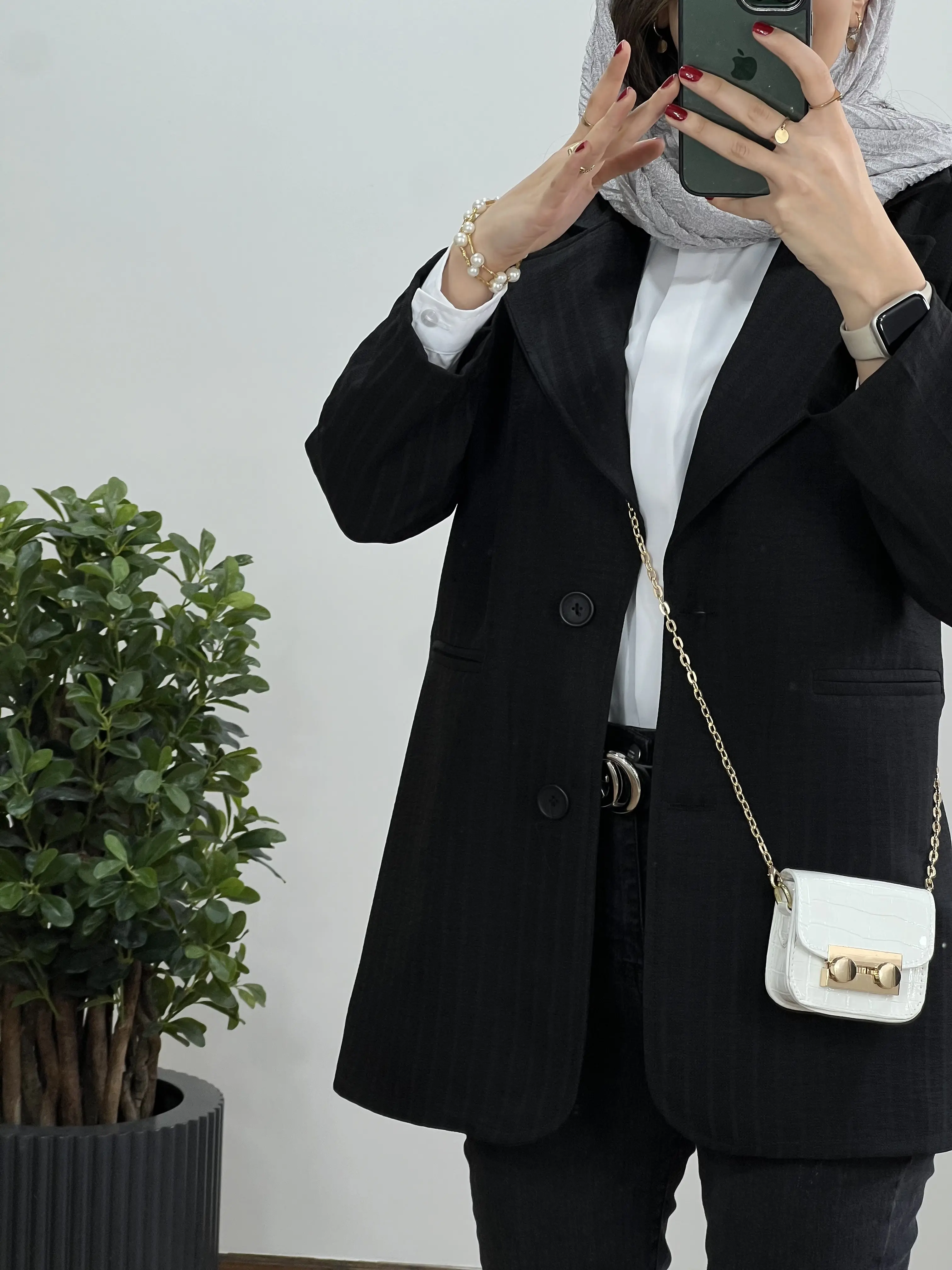 مانتو کتی شانتون آیسو ماهناز